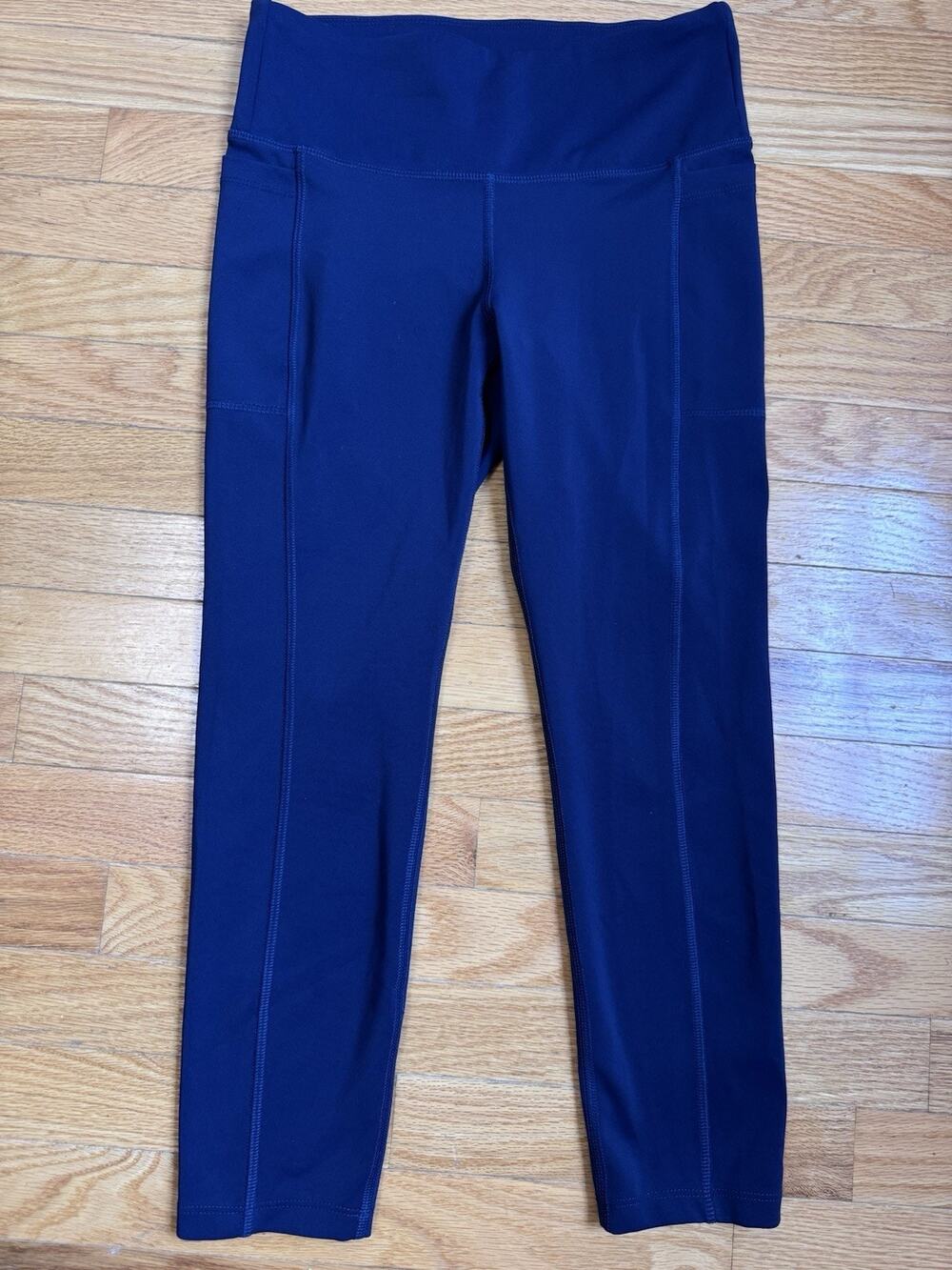 New Balance Women’s Navy Blue Capri Leggings Size M High Rise Athletic